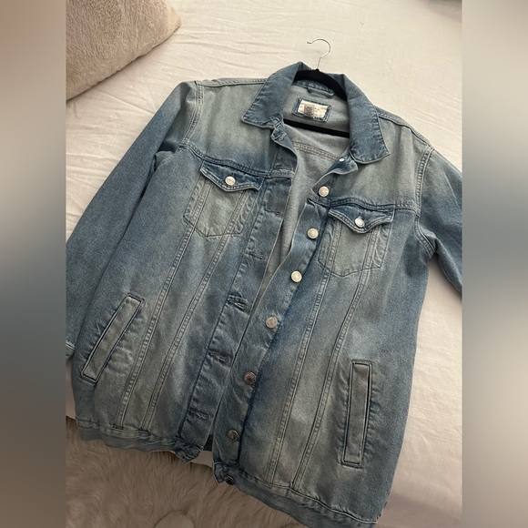 Jean jacket - Picture 2 of 7